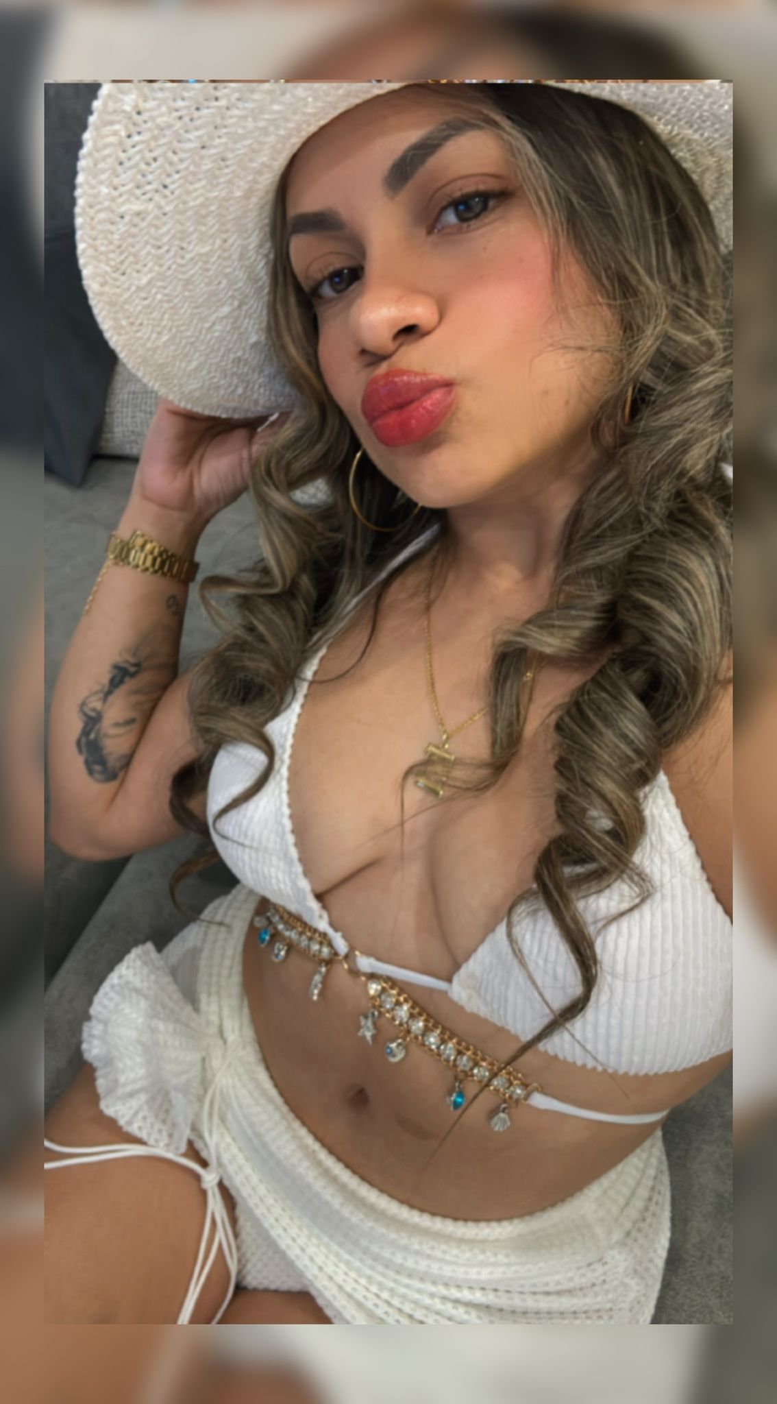 607252631 | VALENTINA | Chica