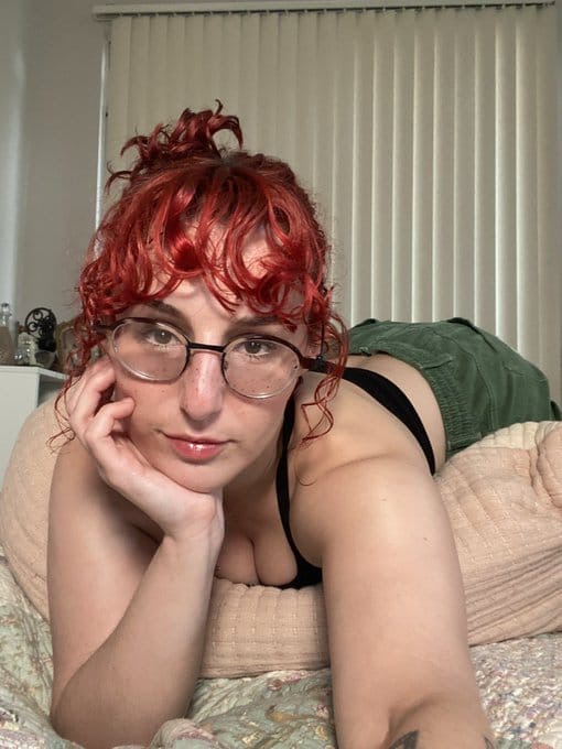 632547012 | WHATS631517680 | Chica