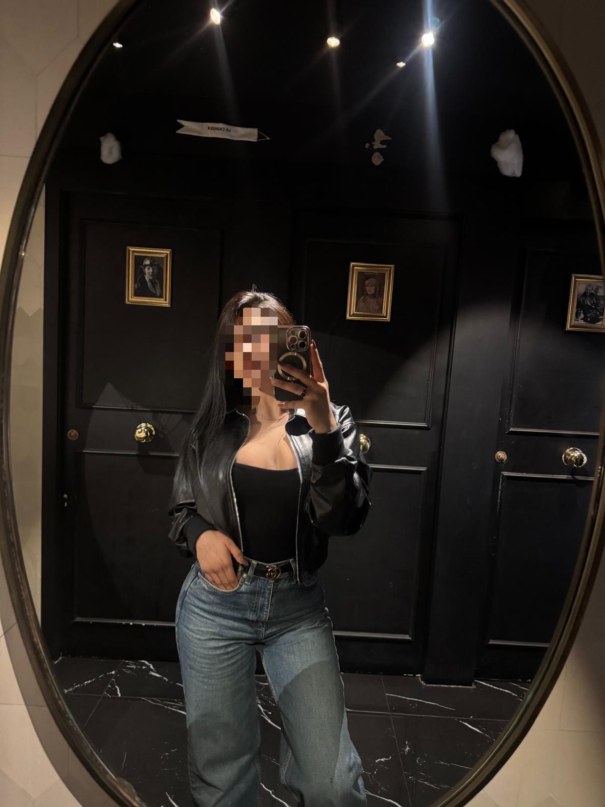 635566289 | MIA | Chica