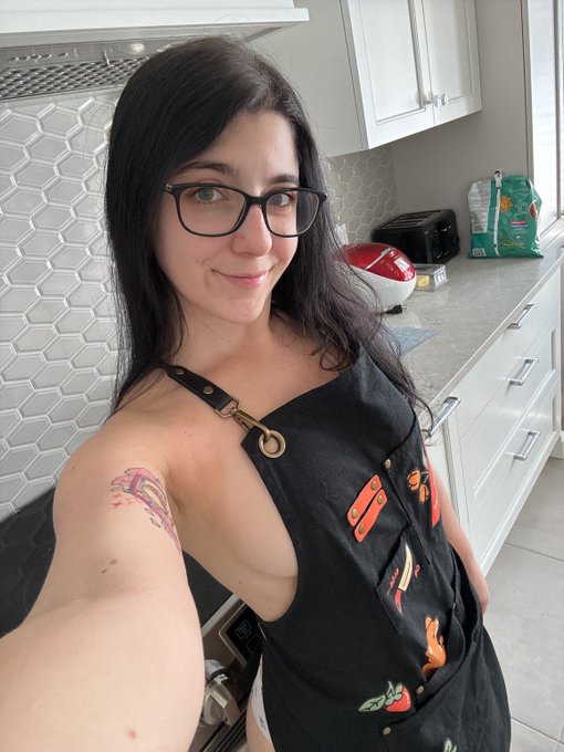 613629753 | SIMONA | Chica