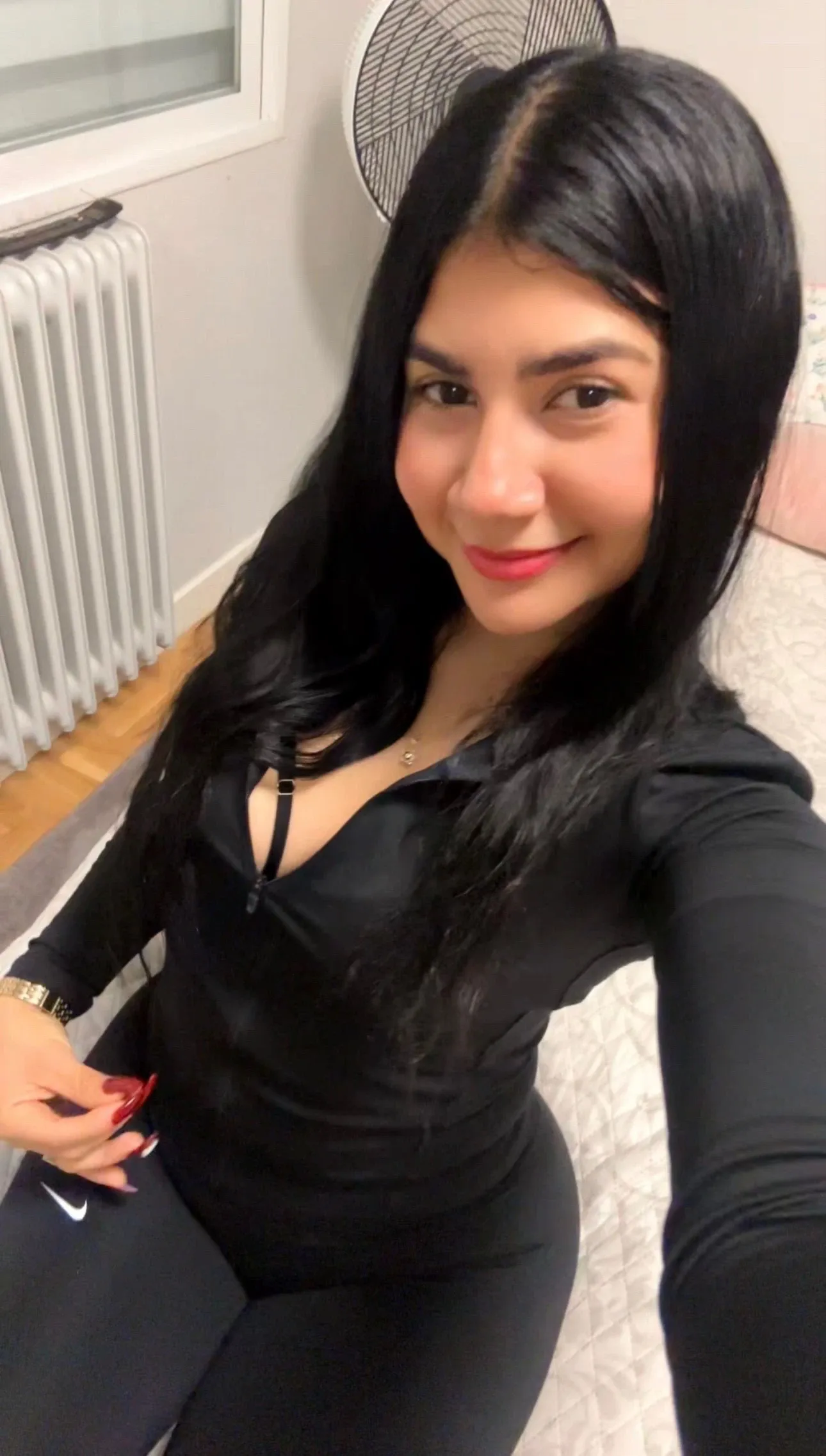 653433256 | Valeria | Chica