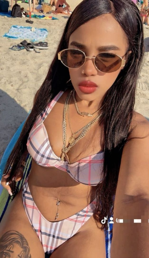 641191634 | KATALEYA | Chica