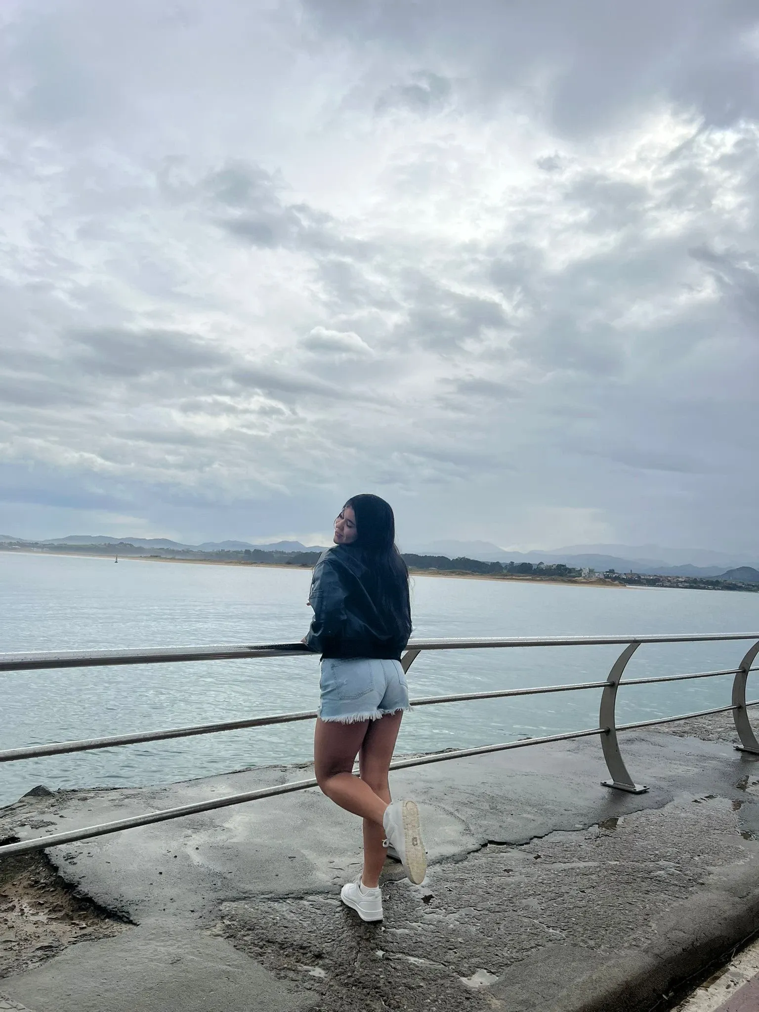 603265668 | Mía | Chica