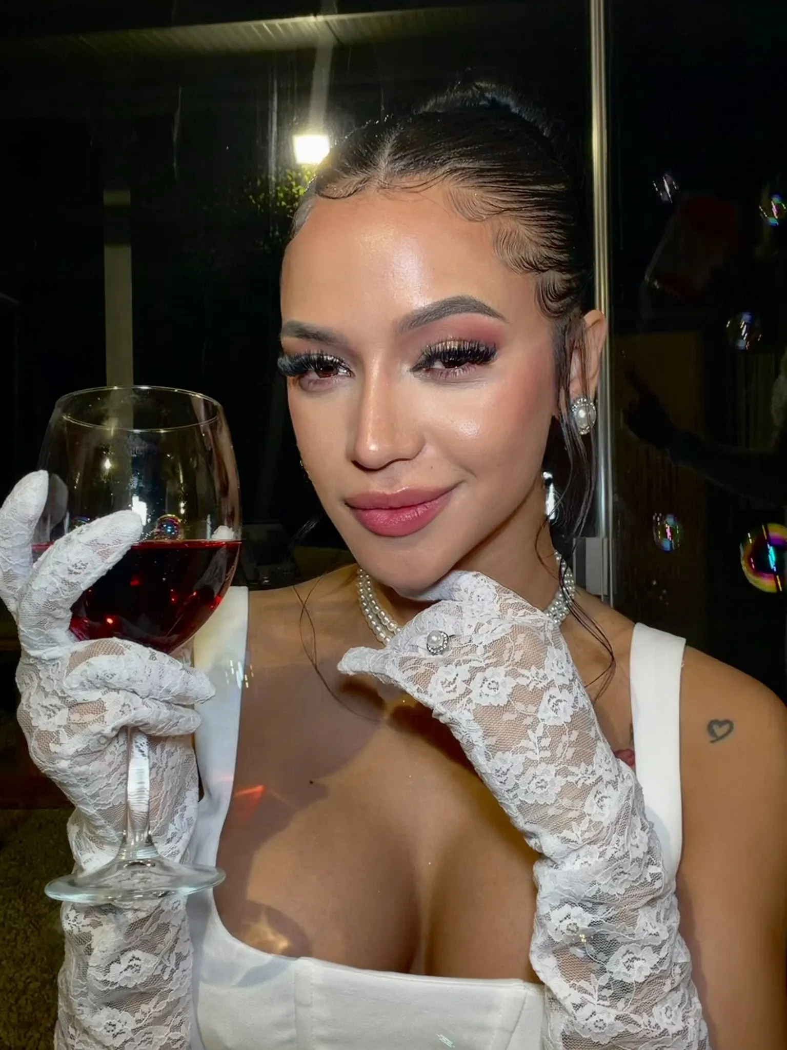 685358921 | Grace | Chica