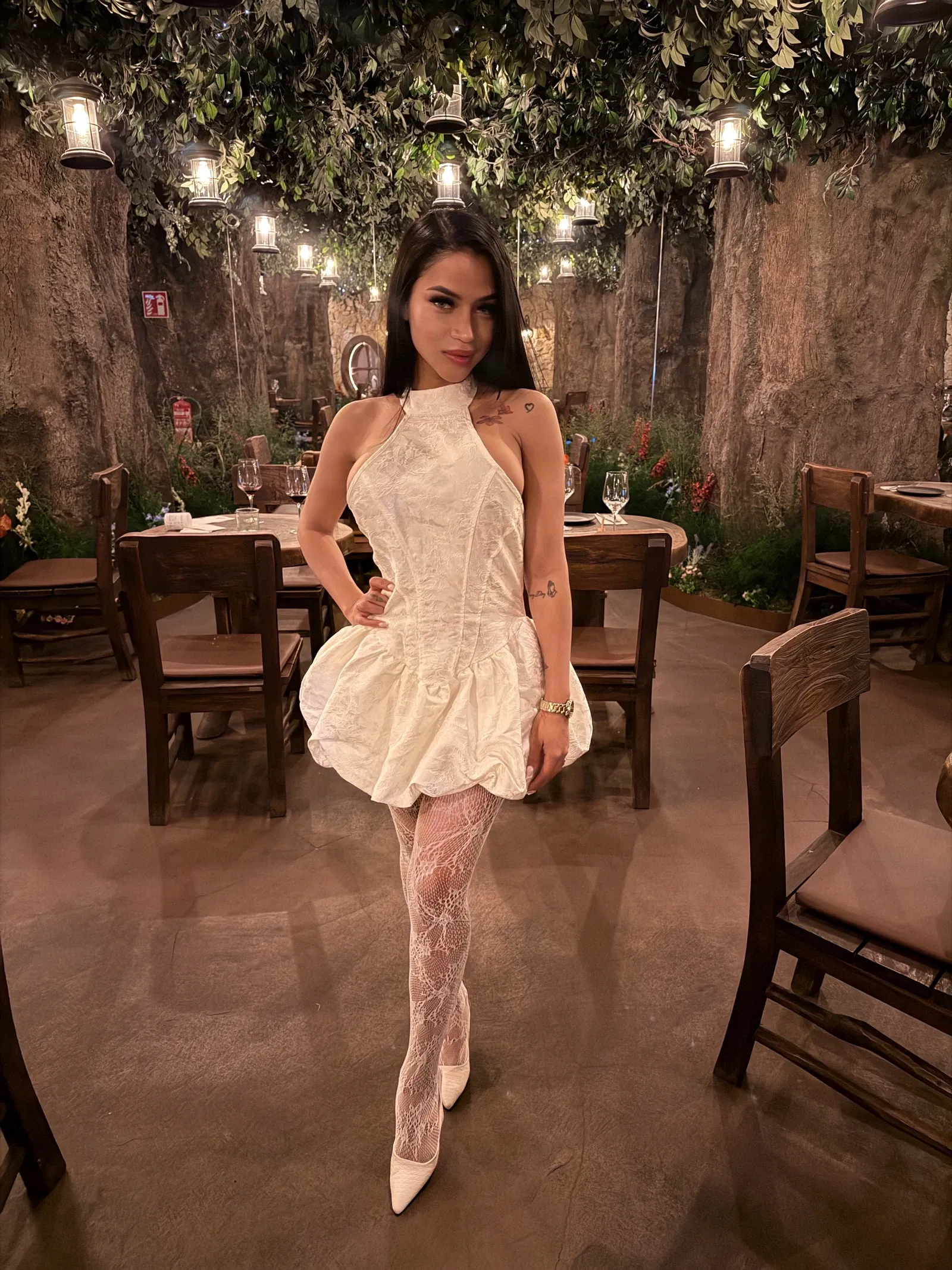 685358921 | Grace | Chica