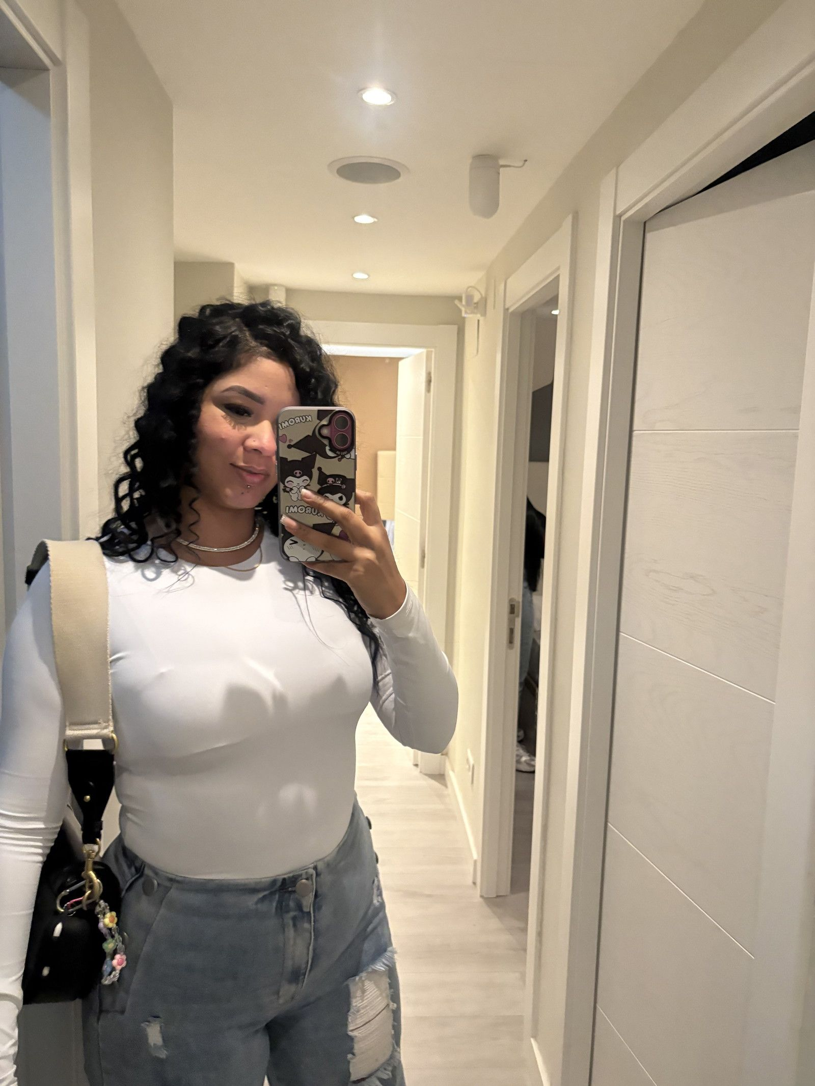 674967851 | ‪Brenda | Chica