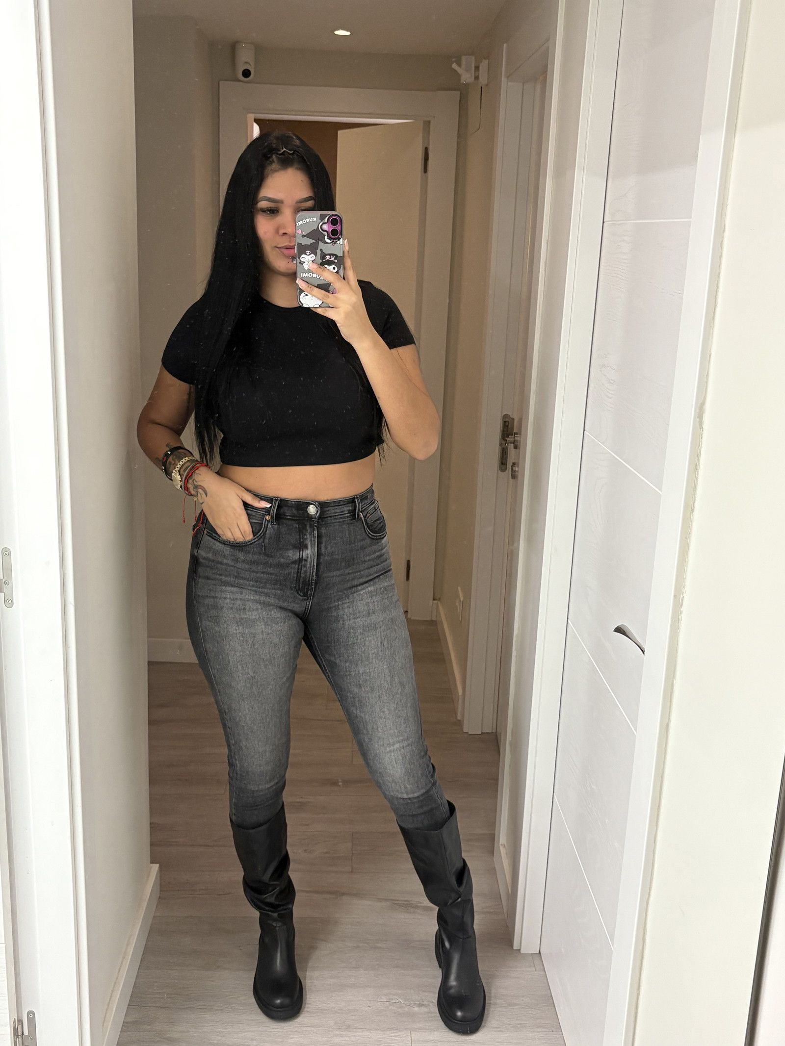 674967851 | ‪Brenda | Chica