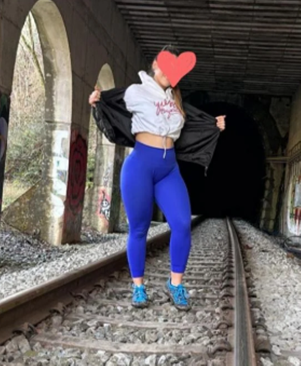 603414378 | VALERIA | Chica