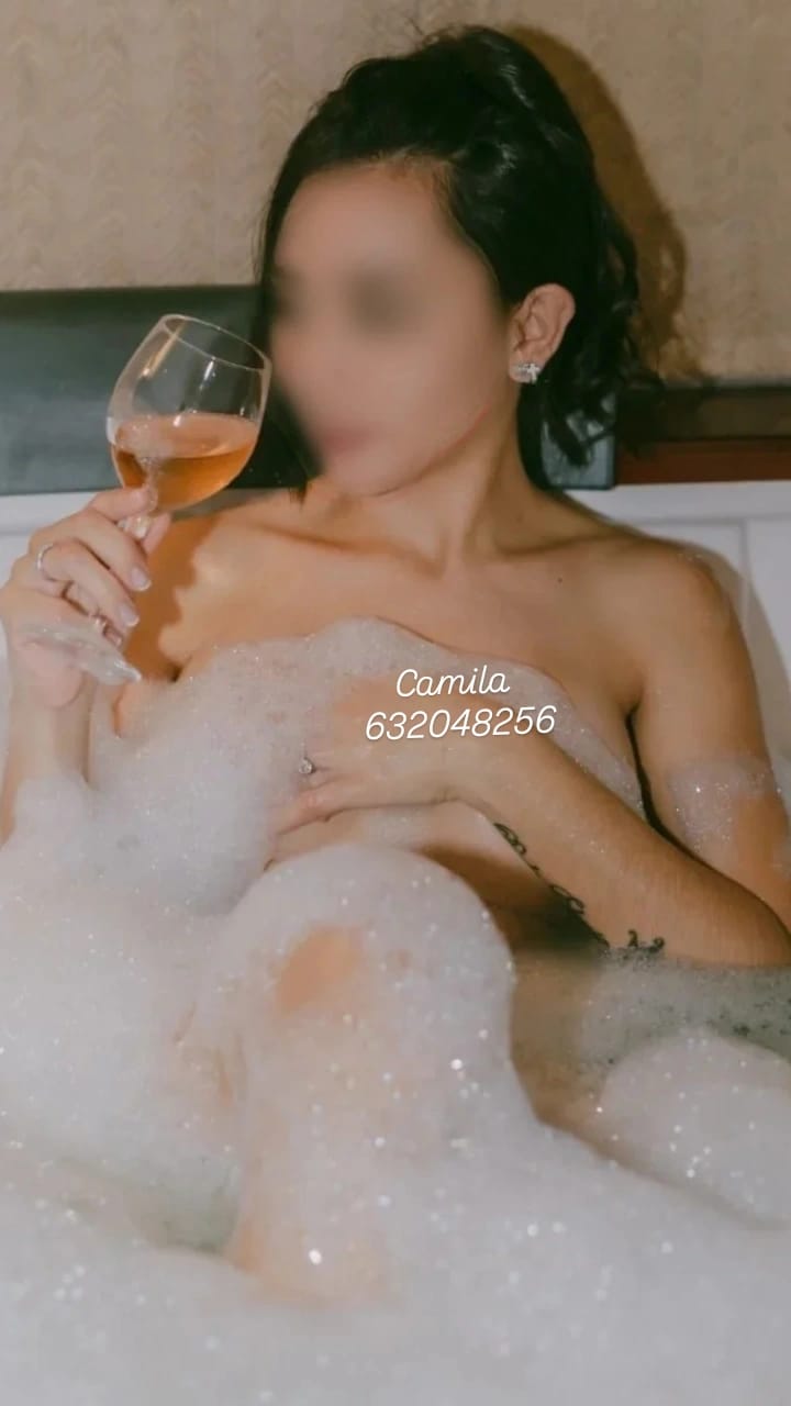 632048256 | CAMILA | Chica