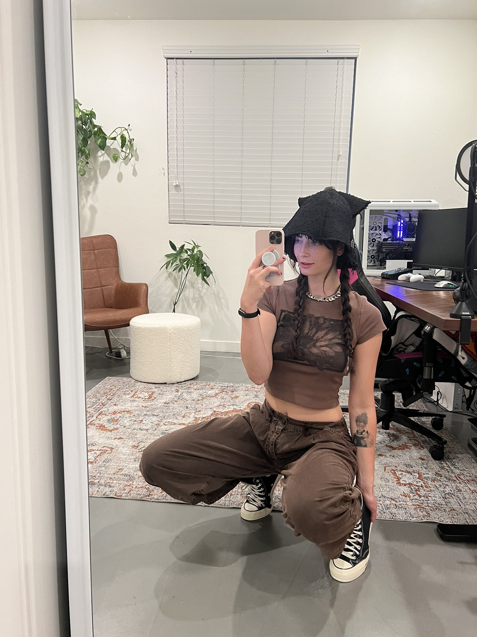 619791980 | JENNIFER | Chica