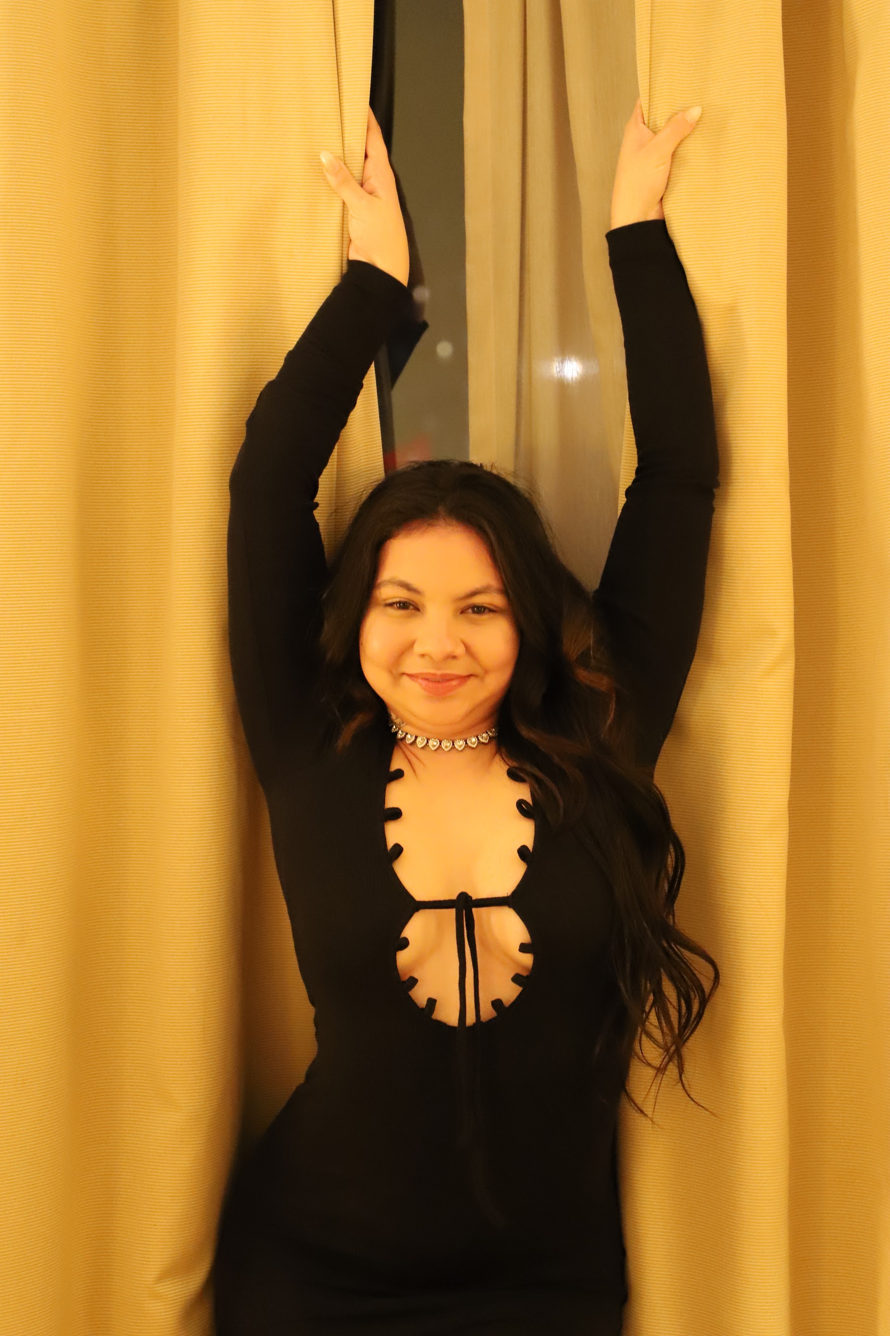 607438779 | MARIA | Chica