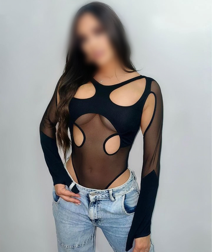 674920636 | SALOME | Chica