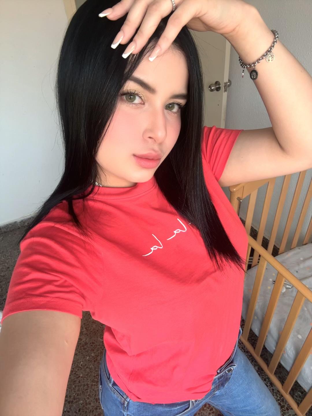 604240778 | CRISTAL | Chica