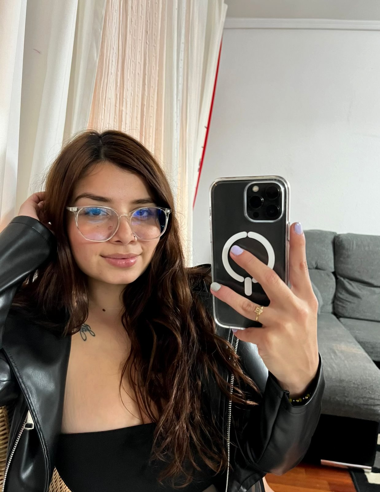 602683862 | VICTORIA | Escort