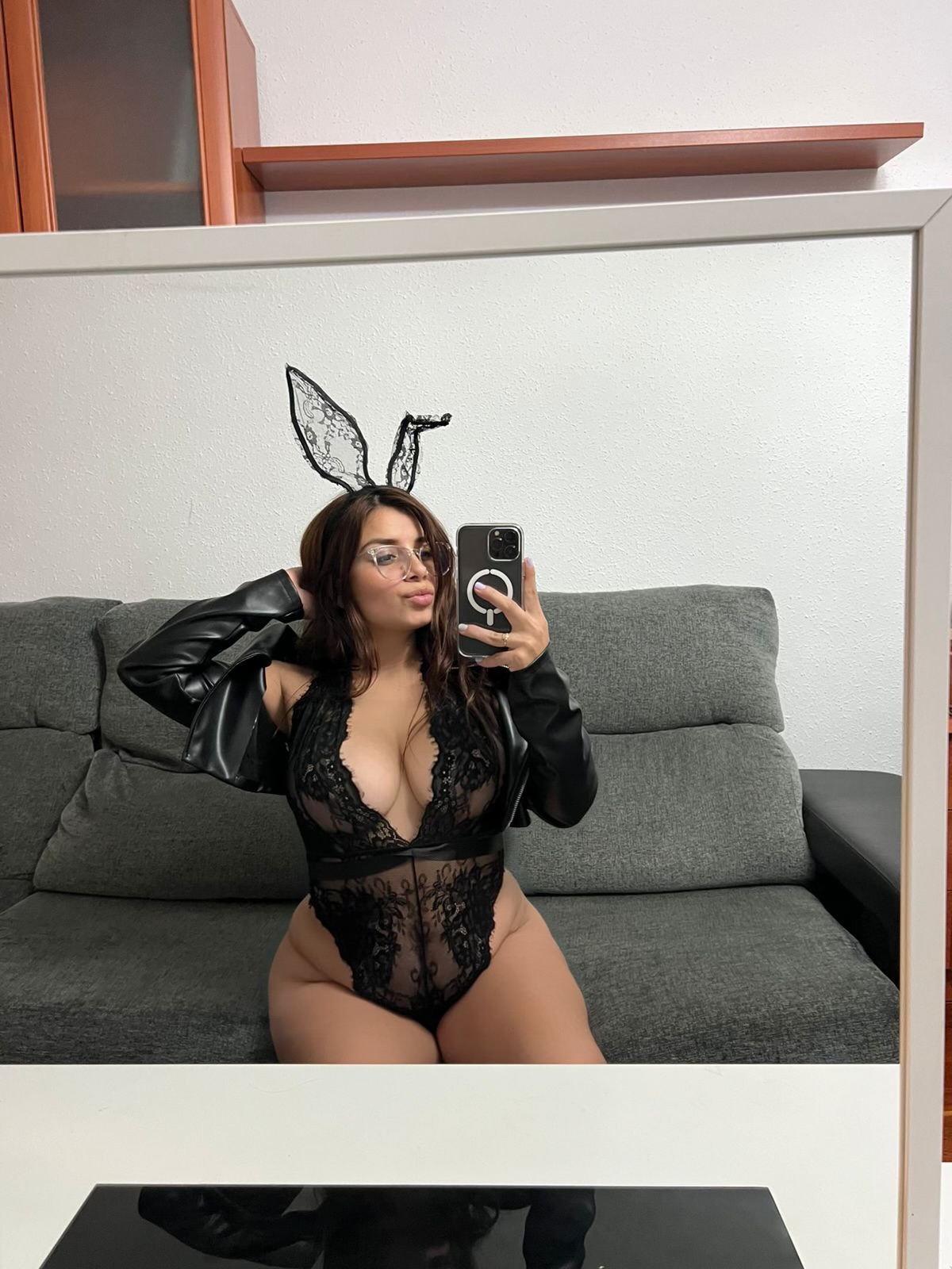 602683862 | VICTORIA | Escort
