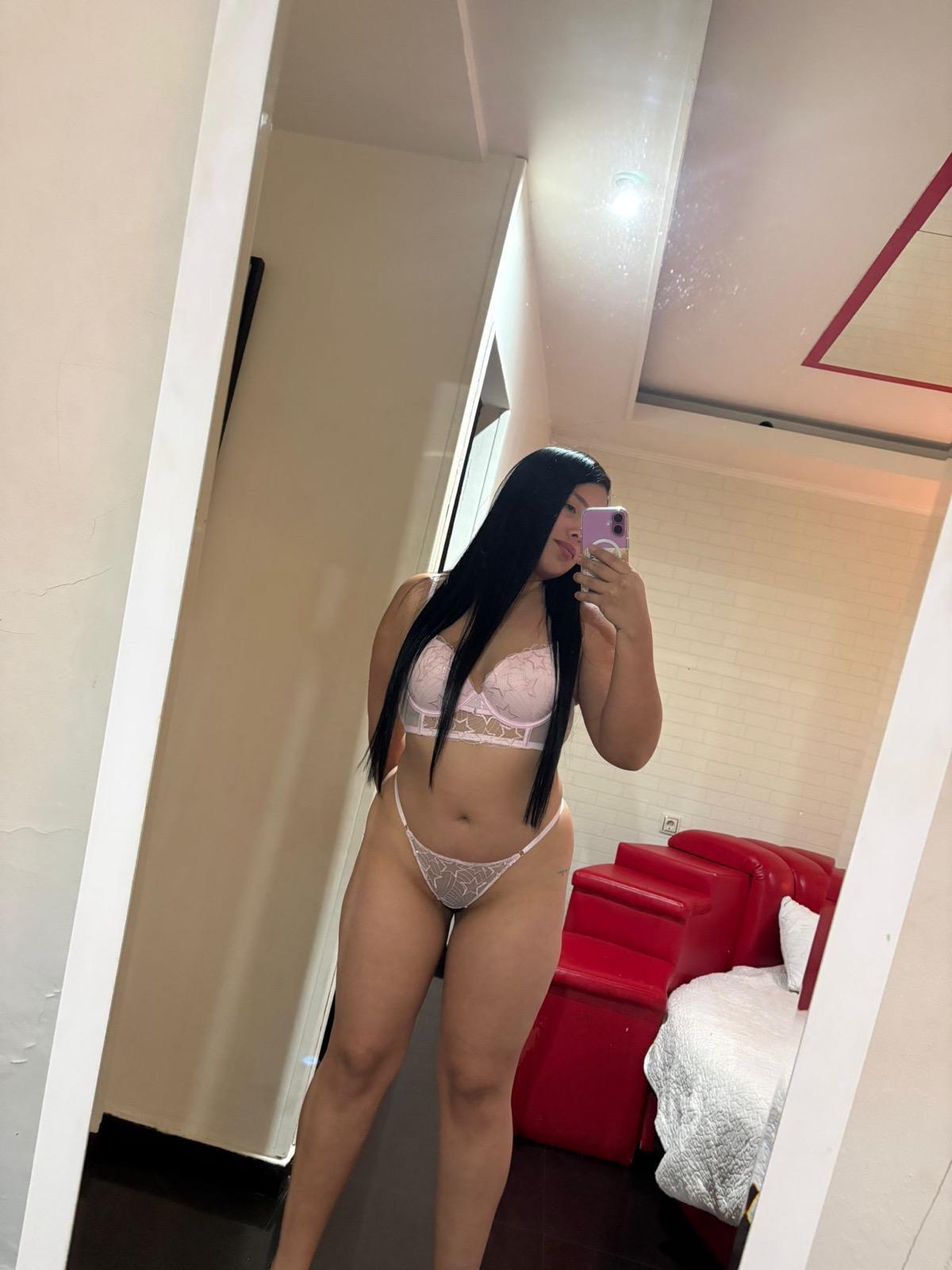 634154532 | CLOE | Chica