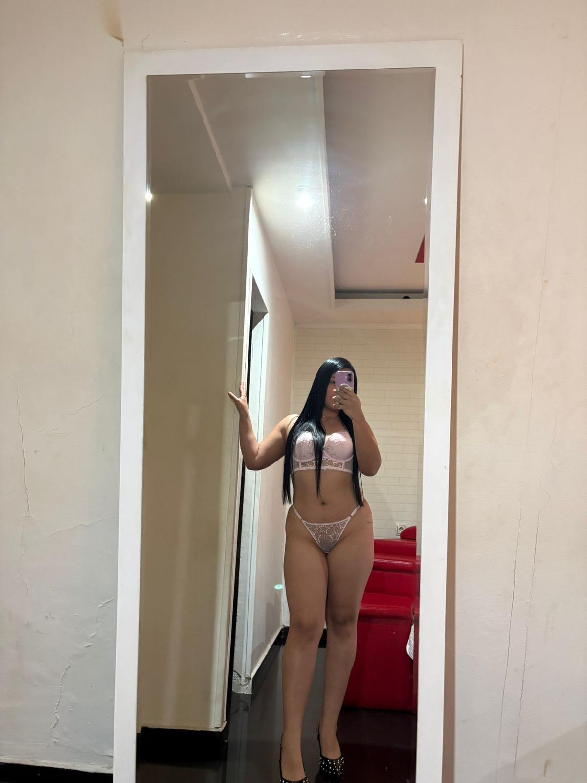 634154532 | CLOE | Chica