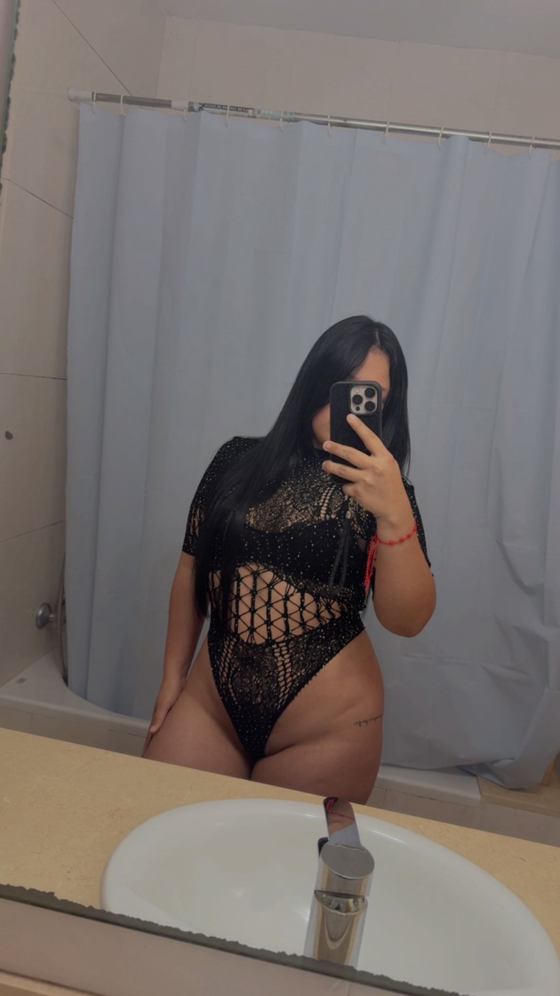 634154532 | CLOE | Chica