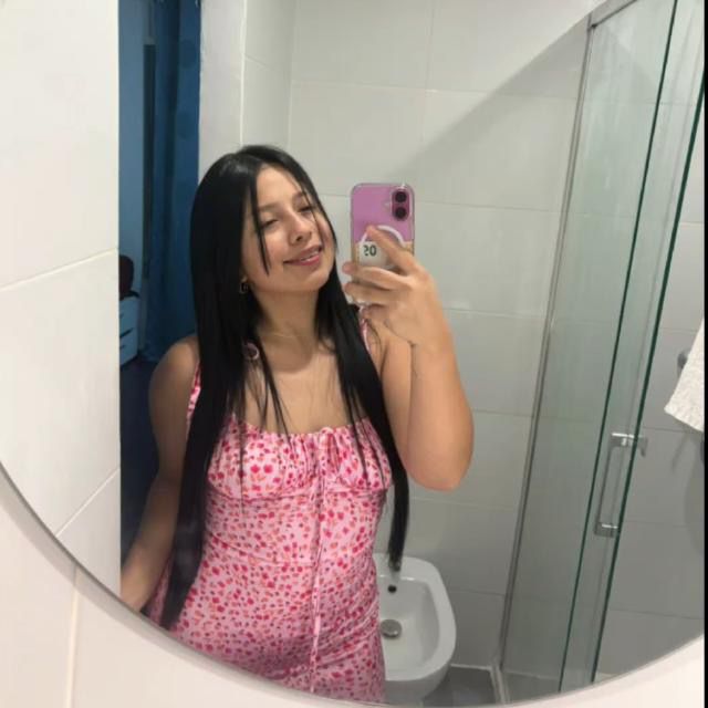 634154532 | CLOE | Chica