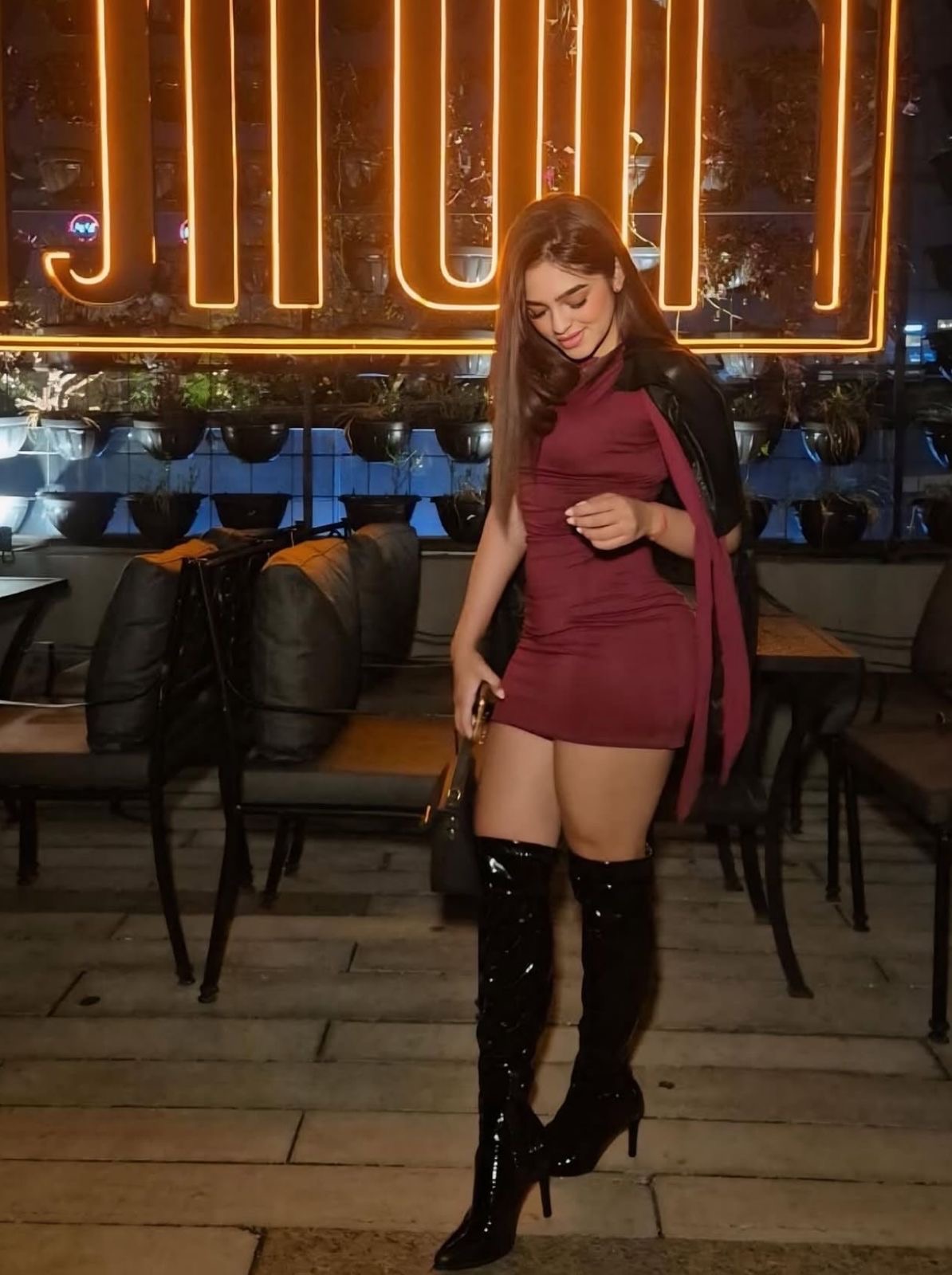 643536023 | ROXANA | Chica