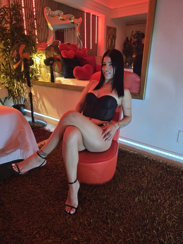 654438325 | DANIELA | Chica