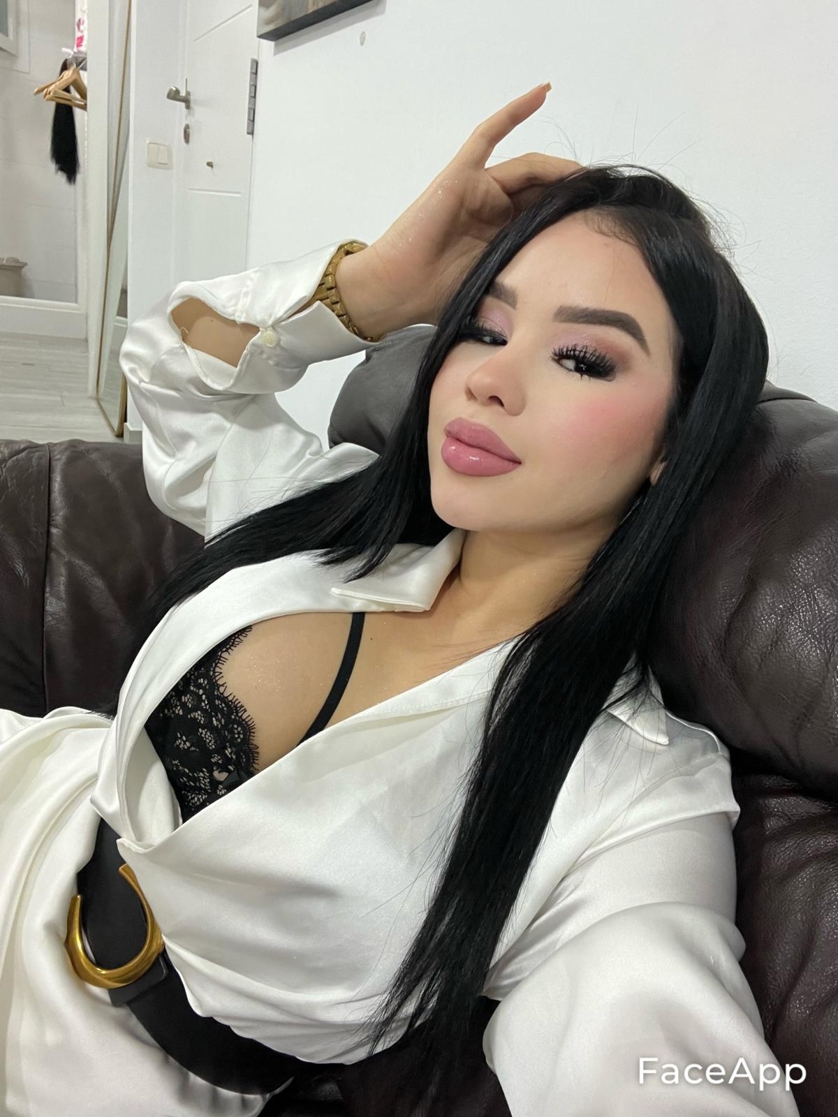 689462372 | VALENTINA | Escort