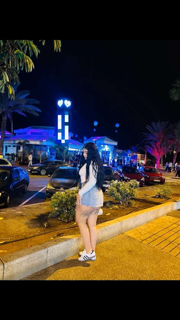 673896778 | KAMILA | Chica