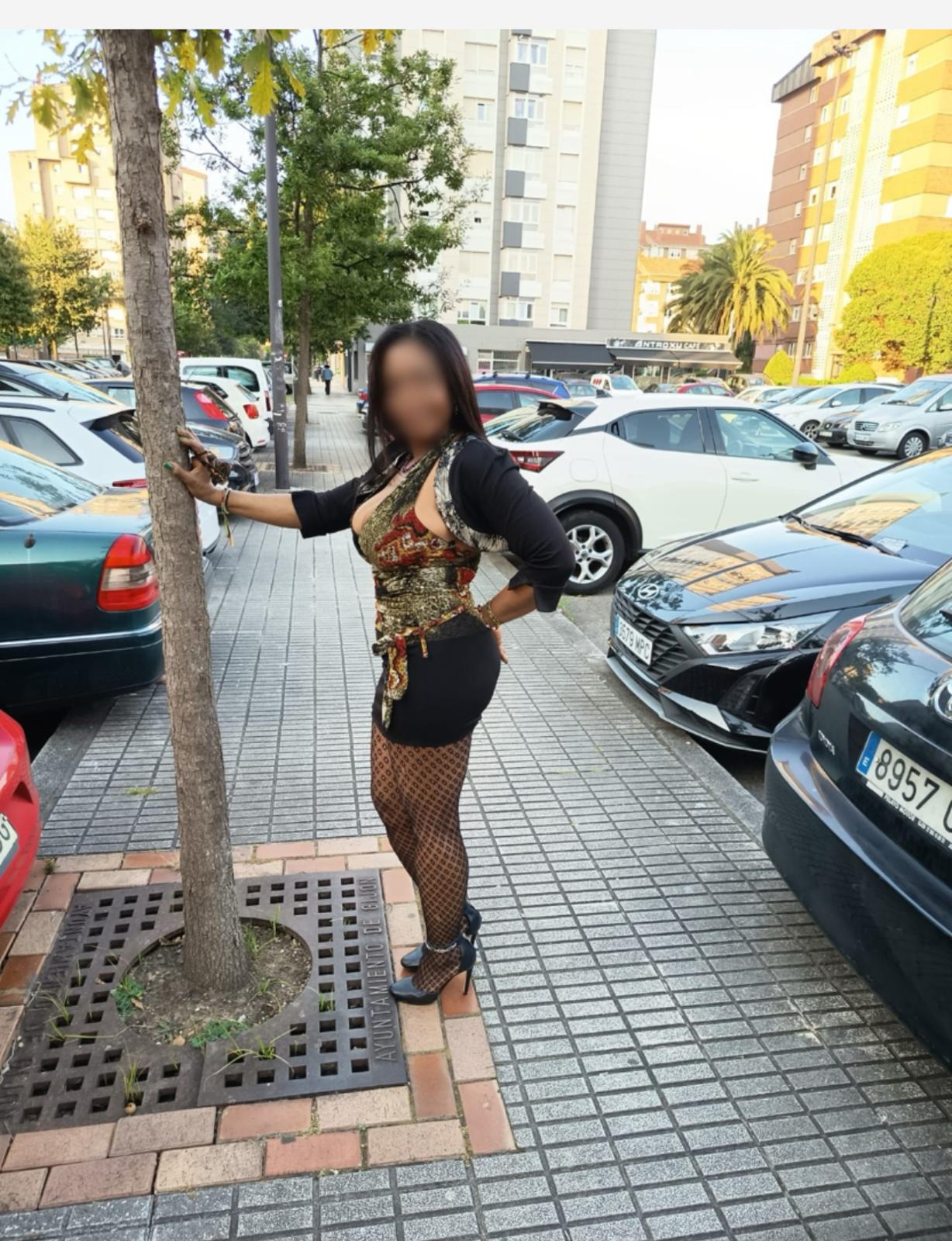 623538790 | KAREN | Chica