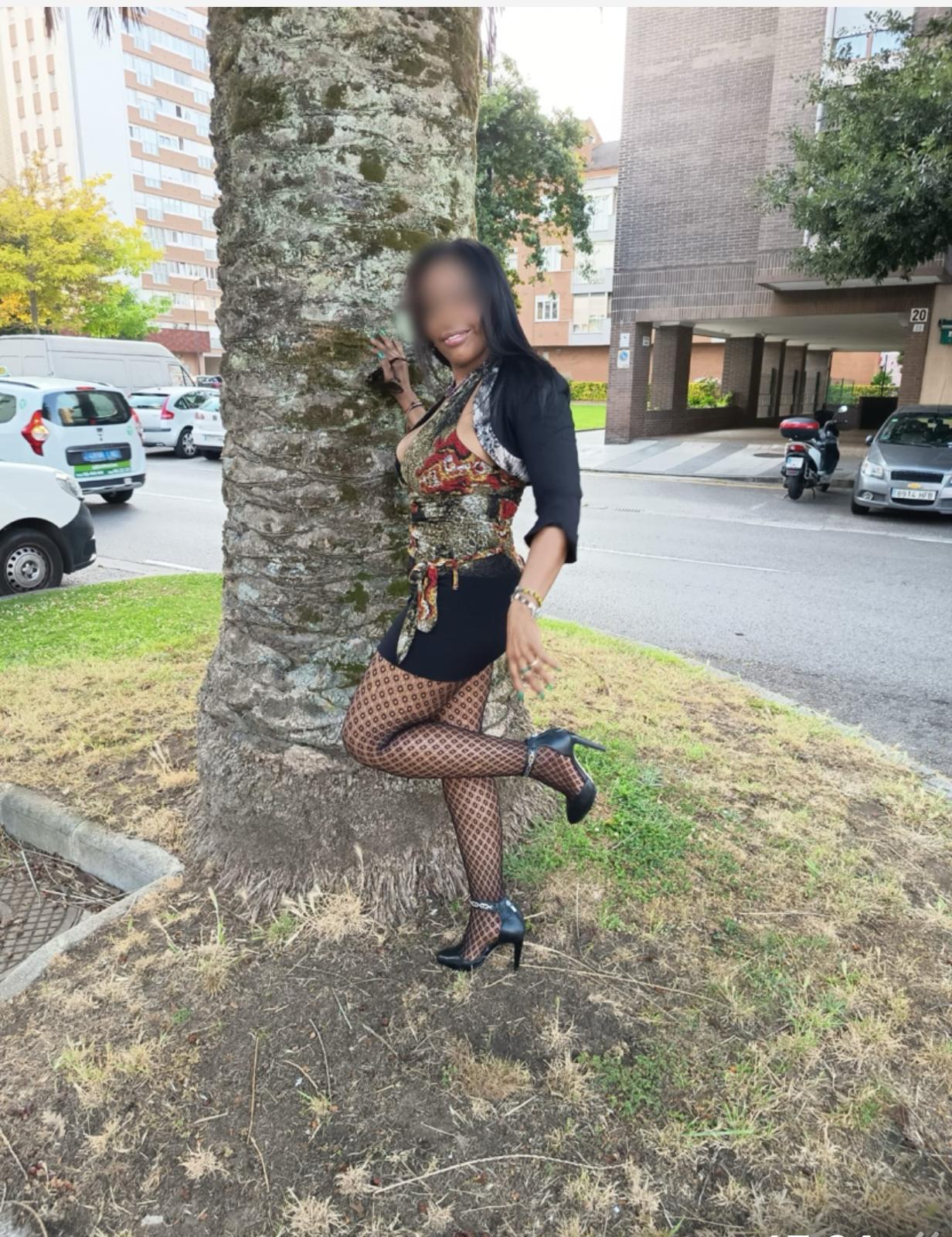 623538790 | KAREN | Chica