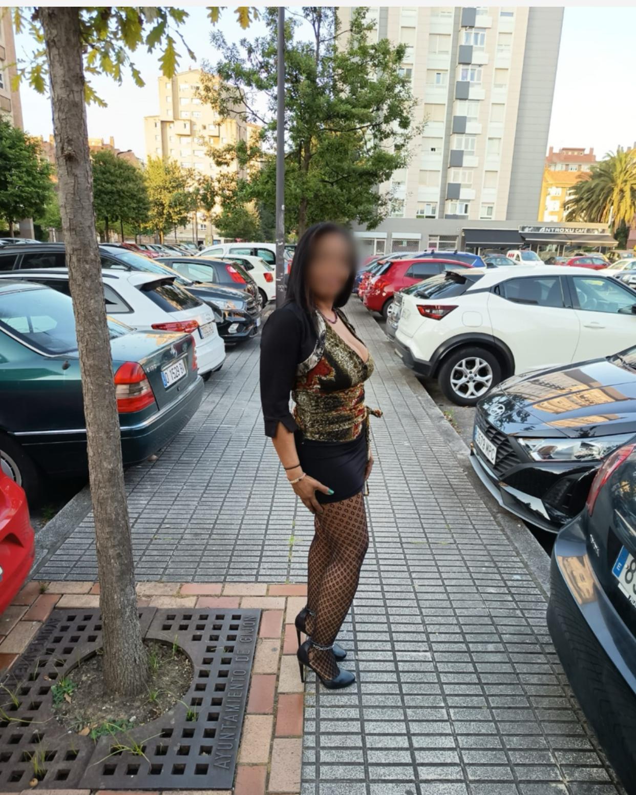 623538790 | KAREN | Chica