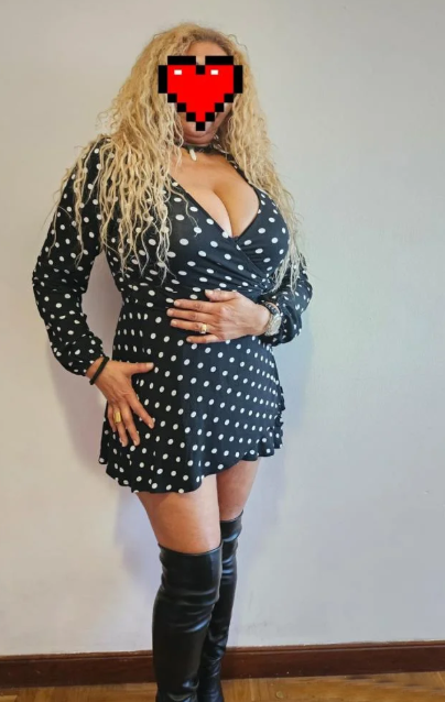 698543851 | VICTORIA | Chica