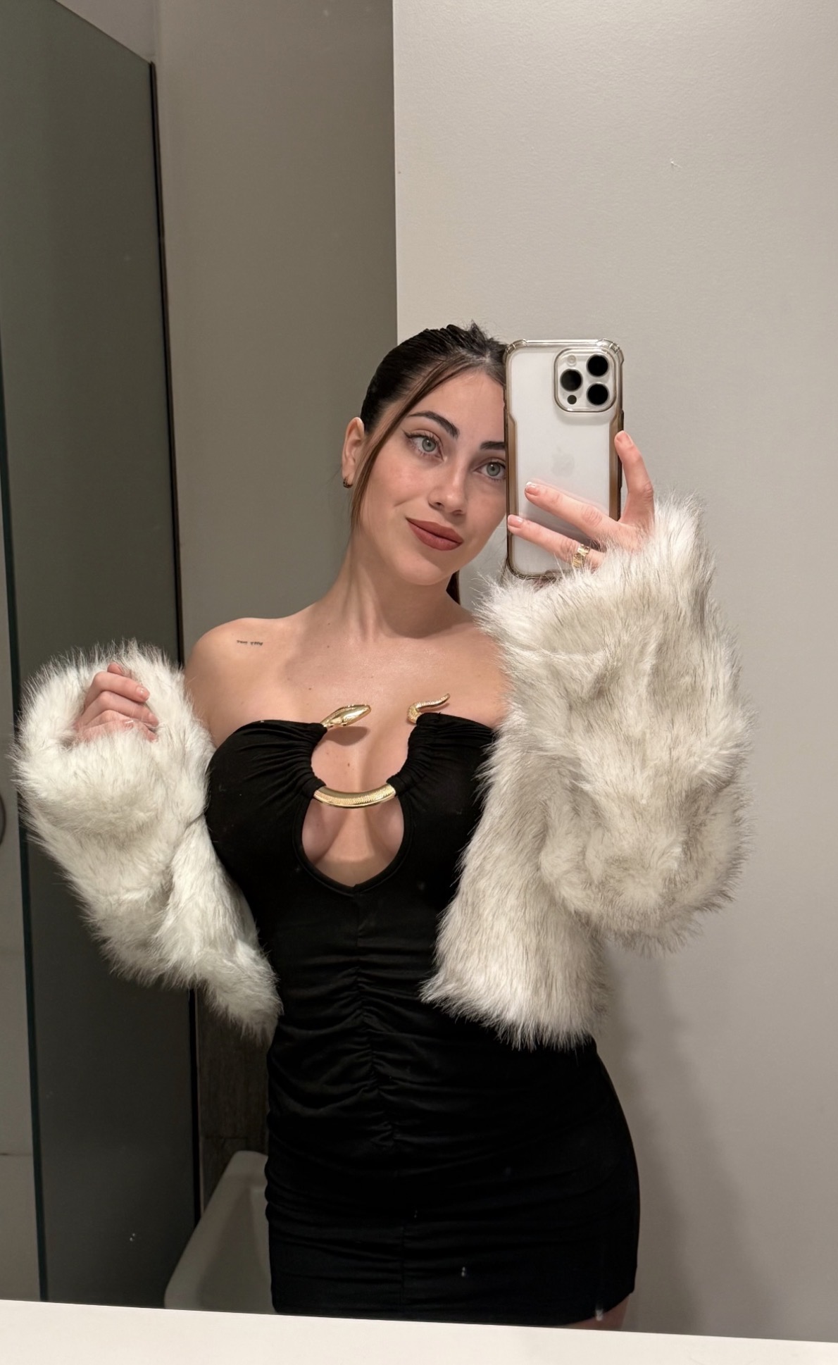 611209654 | MAYRA | Chica