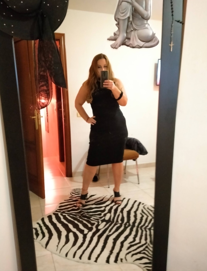 674922373 | JULYA | Chica