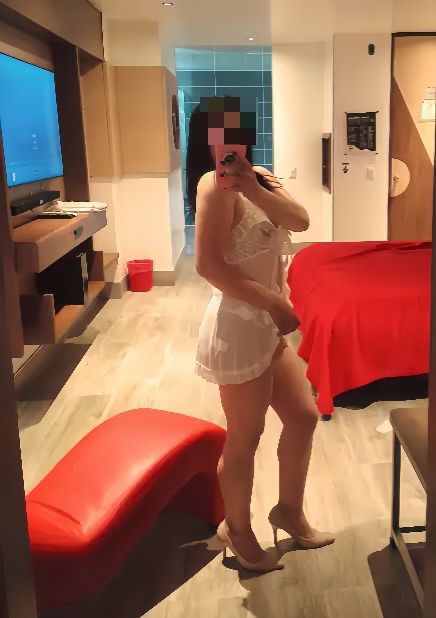 743078718 | MíA | Chica