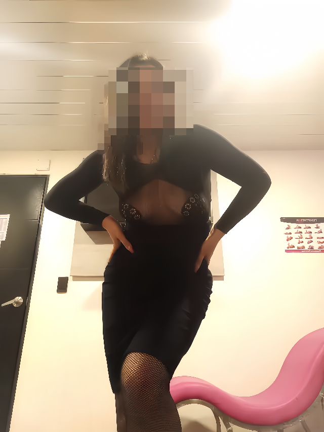 743078718 | MíA | Chica