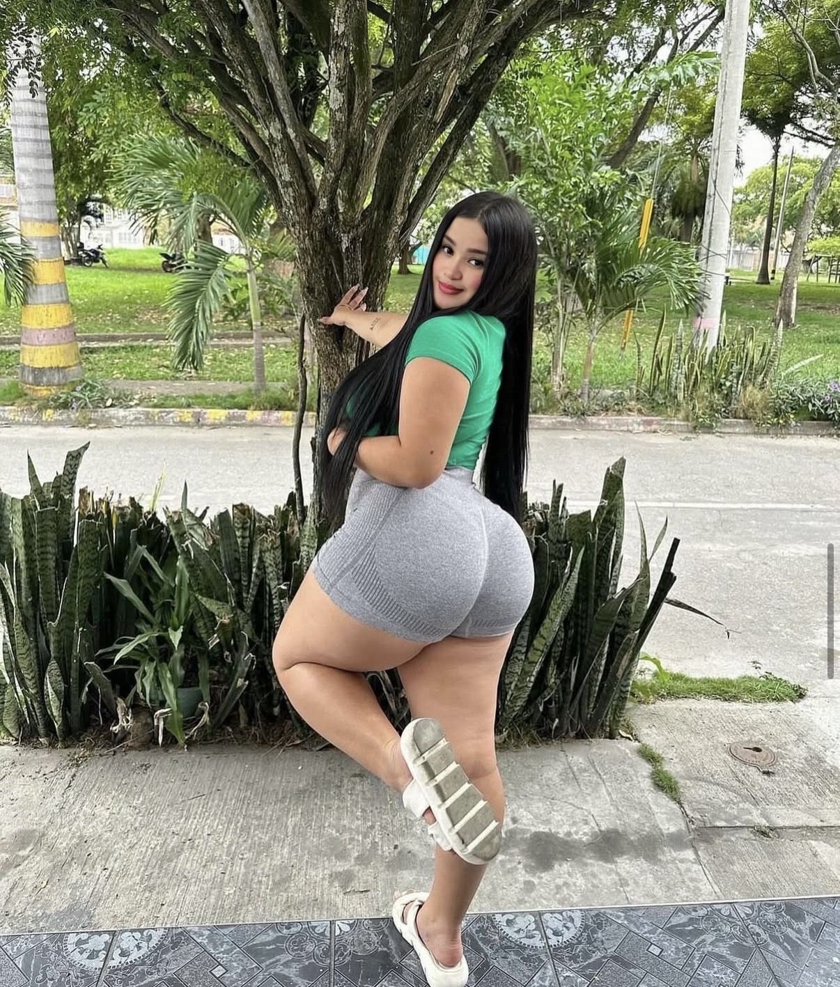 643708171 | KARINA | Escort