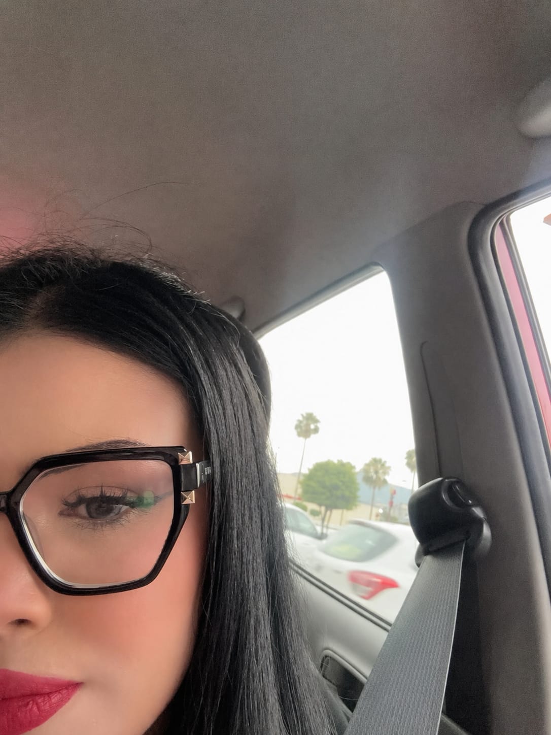 631006874 | NATALY | Chica