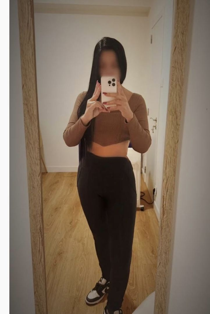 637058225 | LUANA | Chica