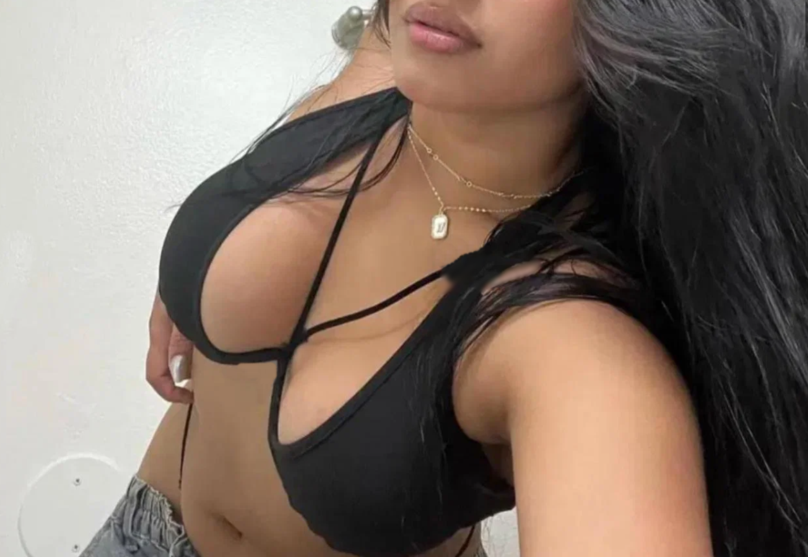 722479114 | DANIELA | Chica