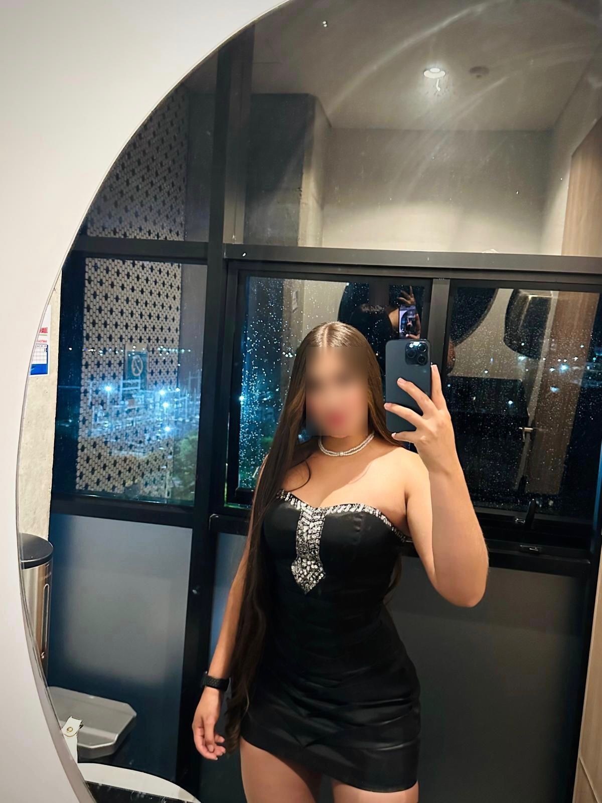 663998163 | CAROLINA | Escort
