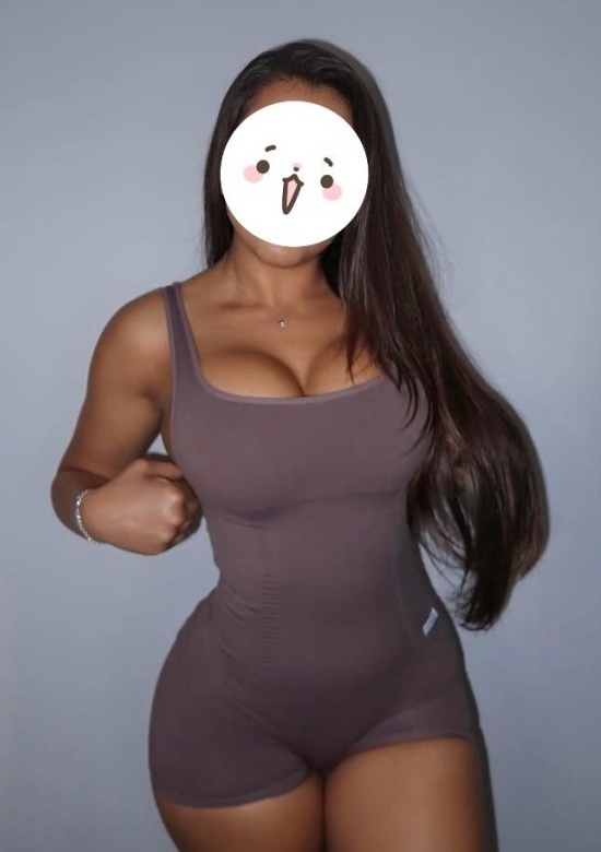 631403775 | SOFI | Chica