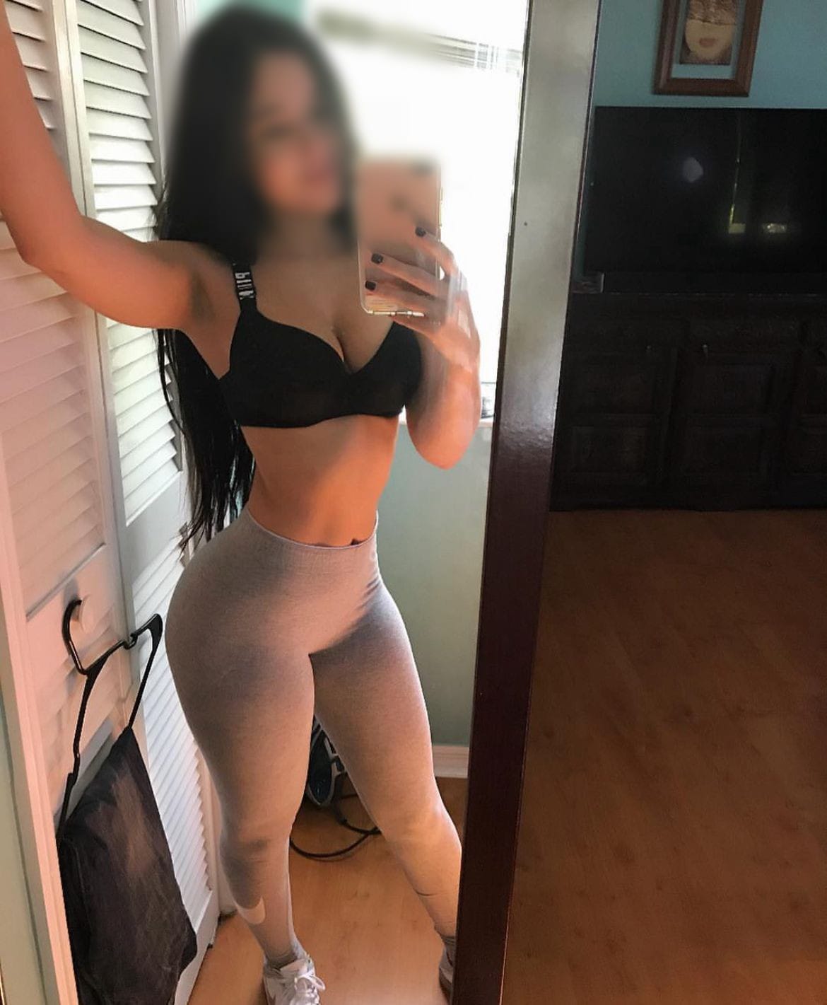 695861553 | VALERIA | Chica