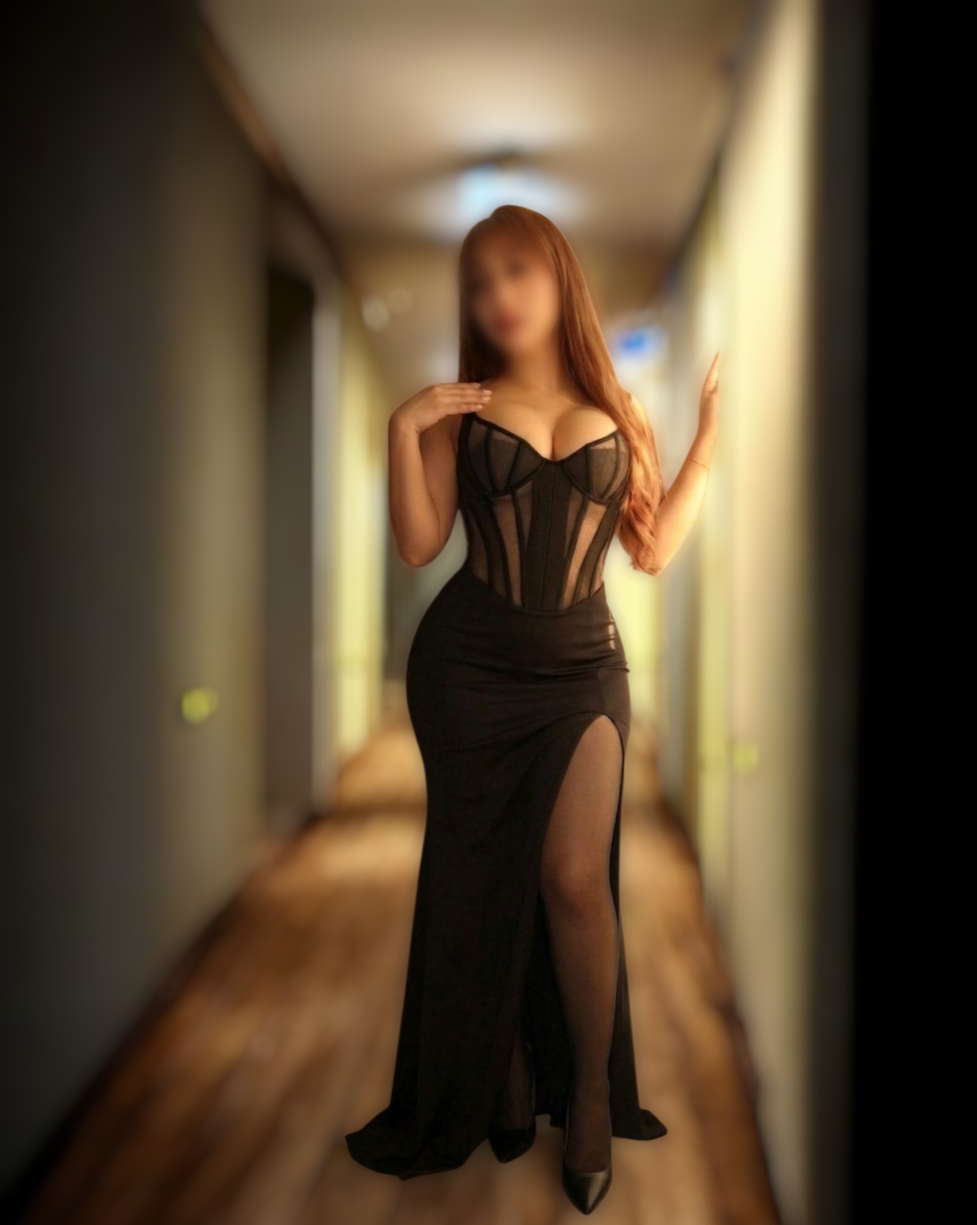 679637913 | JULIA | Puta