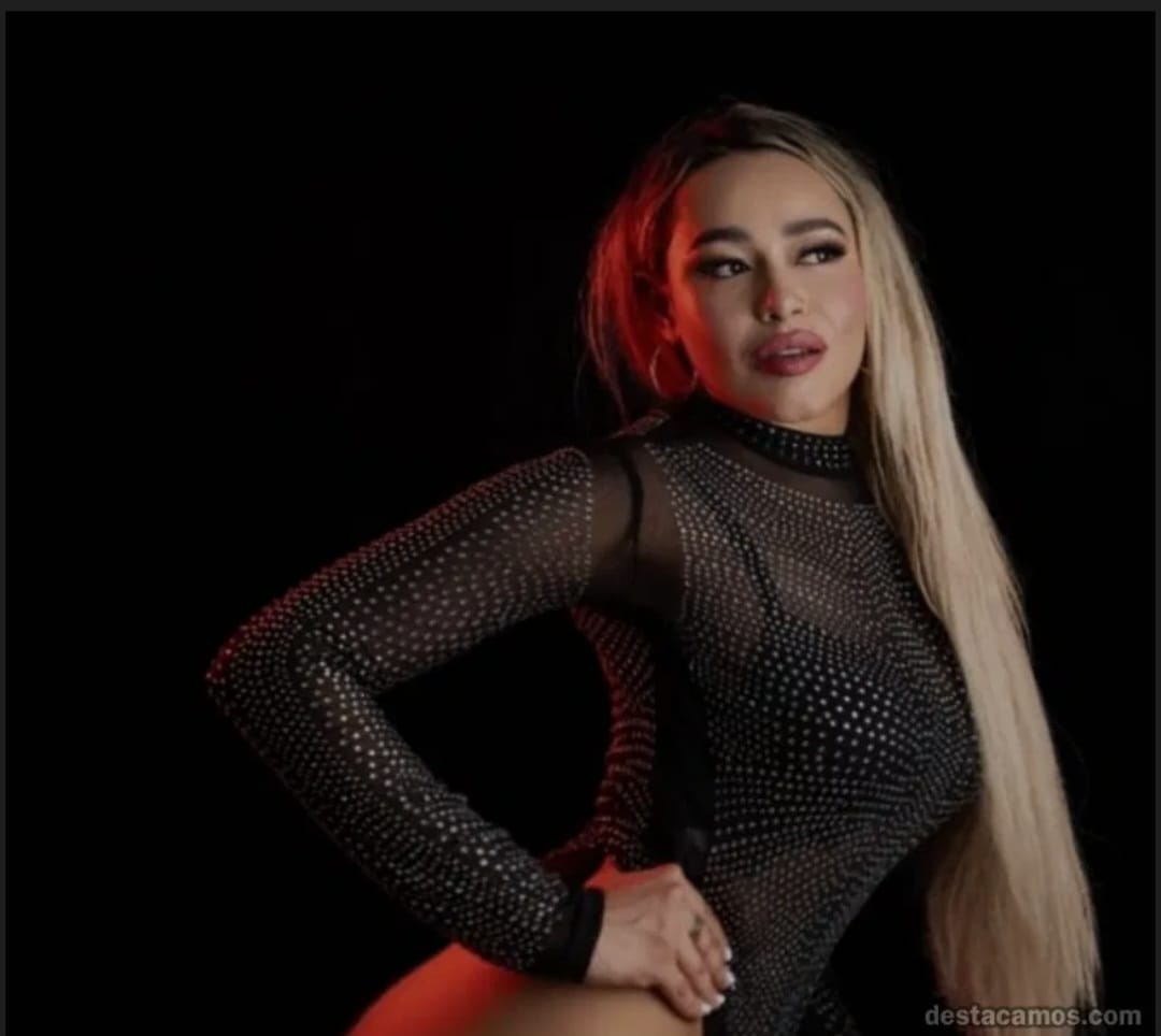 643886114 | LUCIA | Chica