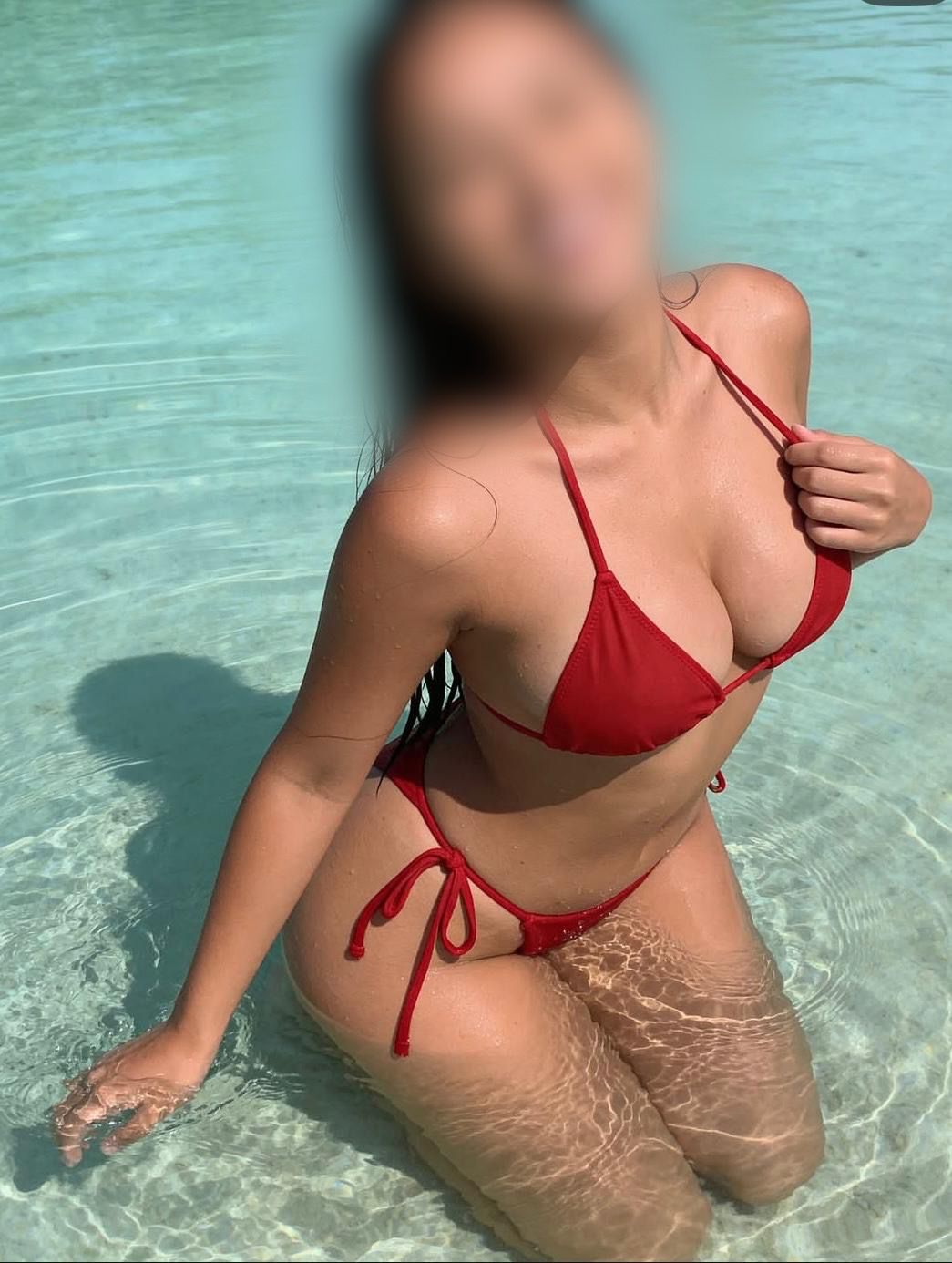 652266170 | LAURA | Chica