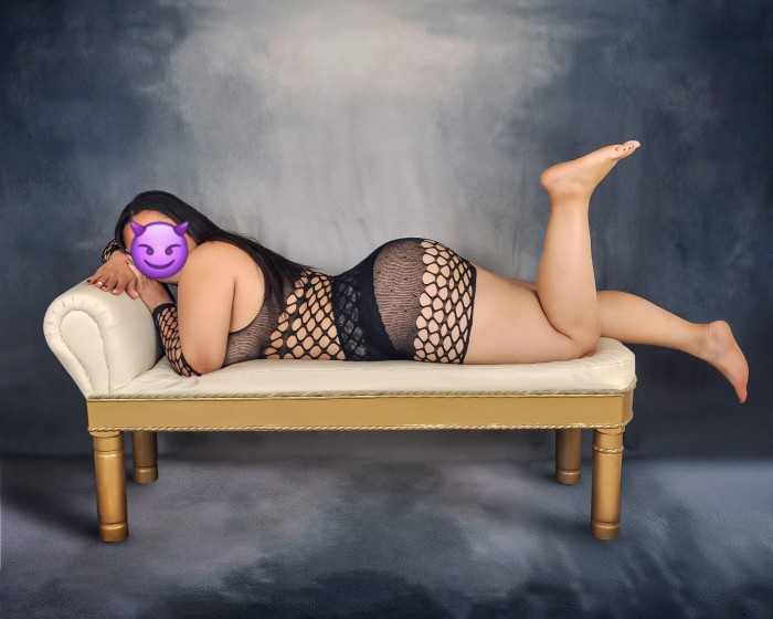 663463297 | CATA | Chica