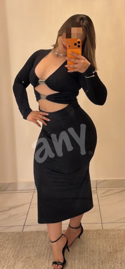 610876352 | ANNY | Chica