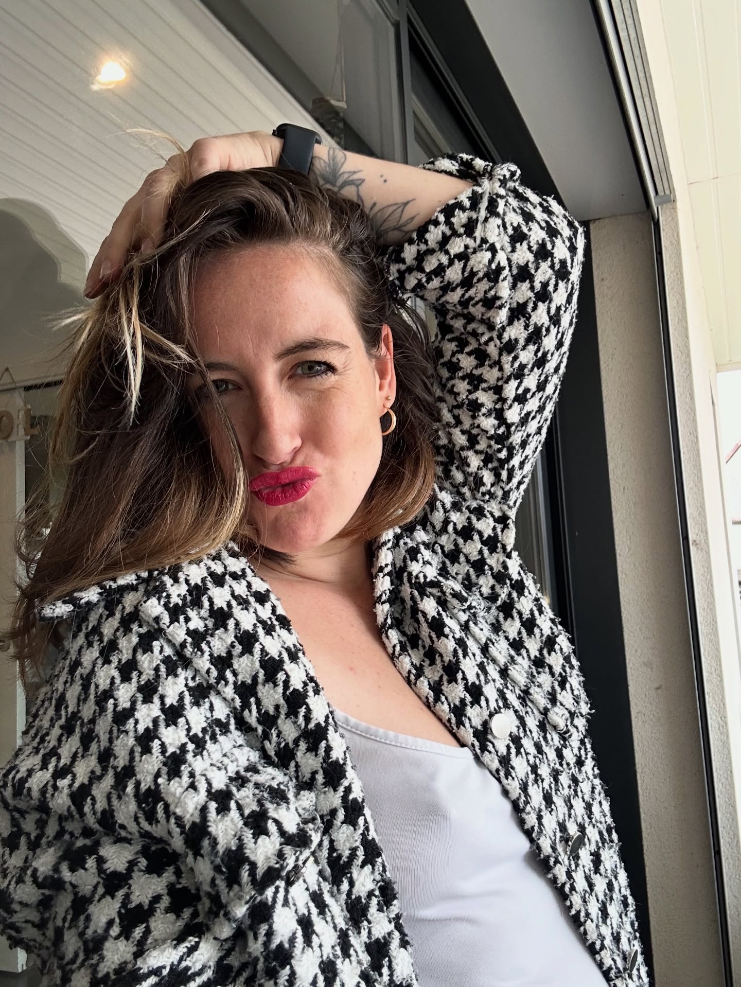 631264400 | AURORE | Chica