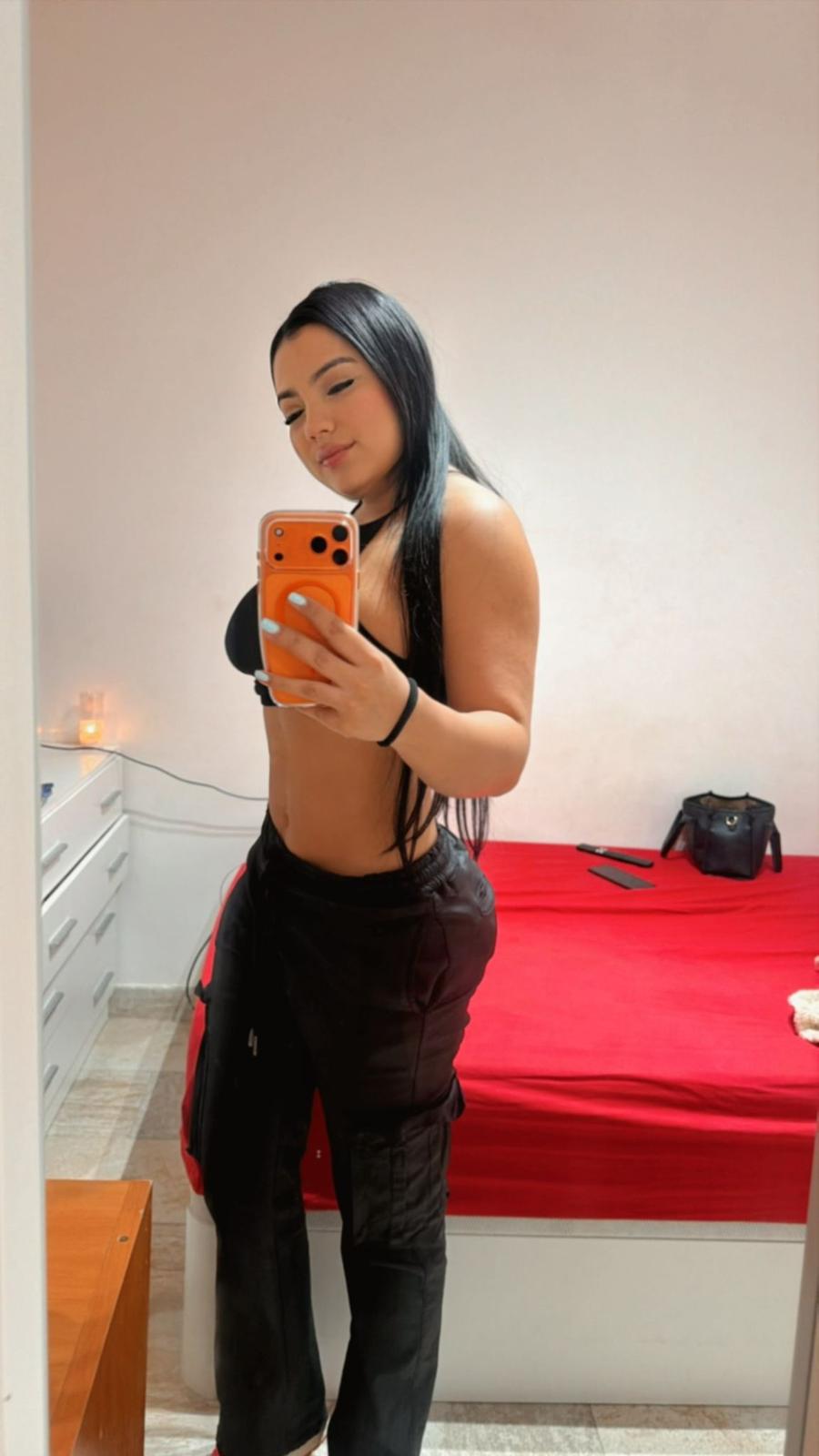 645494034 | DAHIANA | Chica
