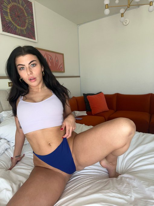633639272 | LAURA | Chica
